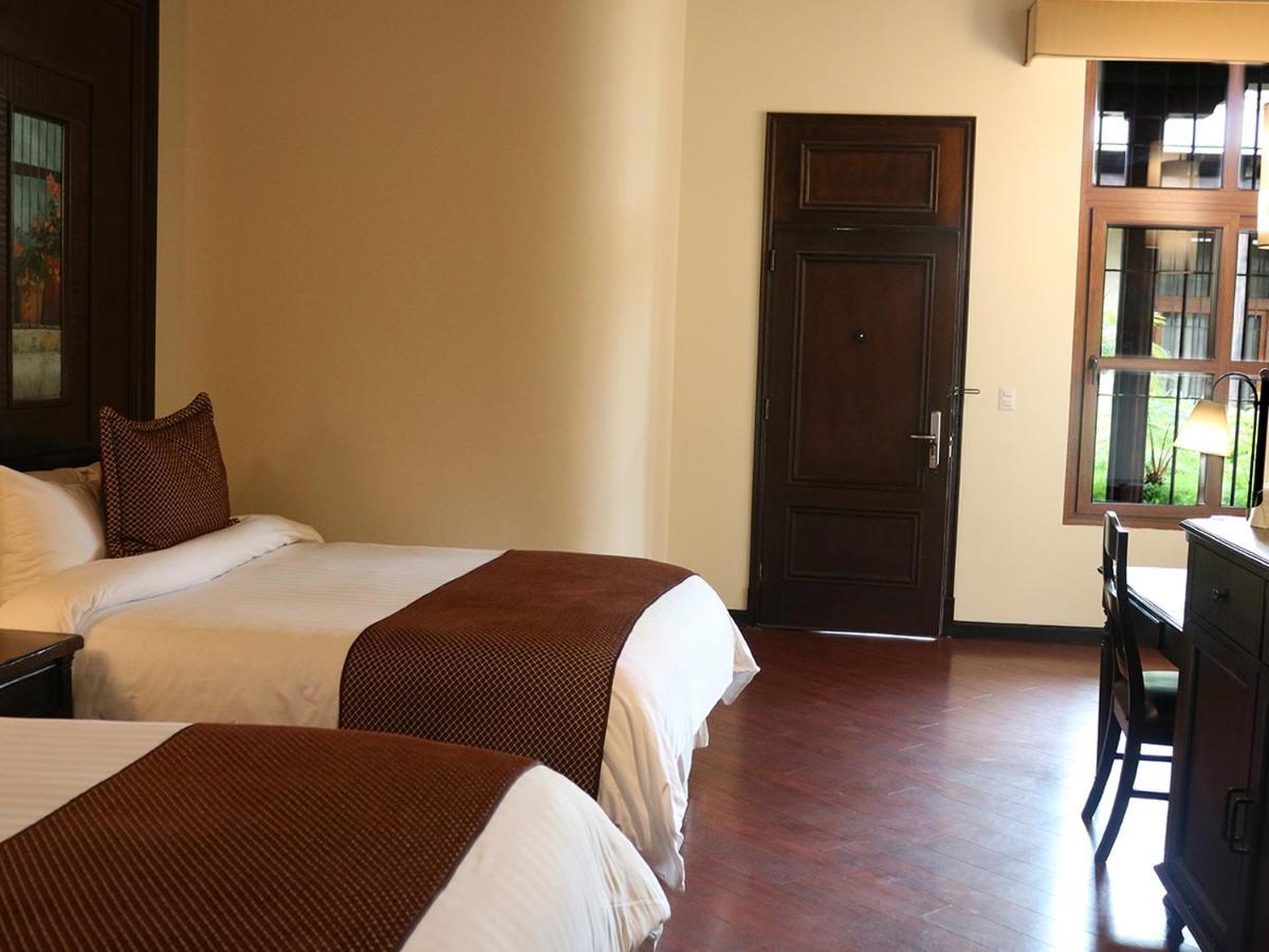 Camino Real Antigua Hotel Exterior photo