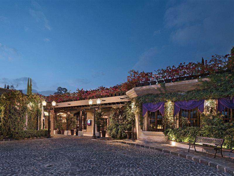 Camino Real Antigua Hotel Exterior photo
