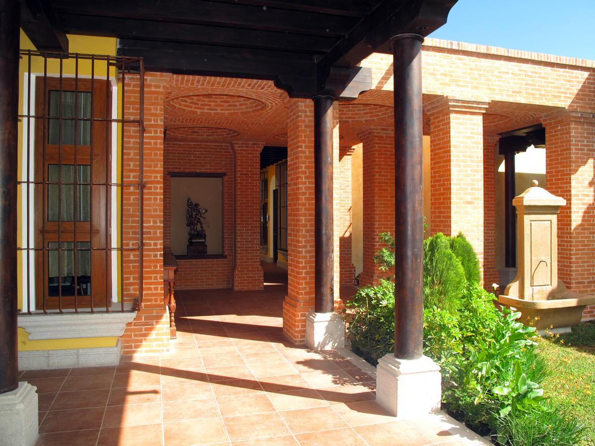 Camino Real Antigua Hotel Exterior photo